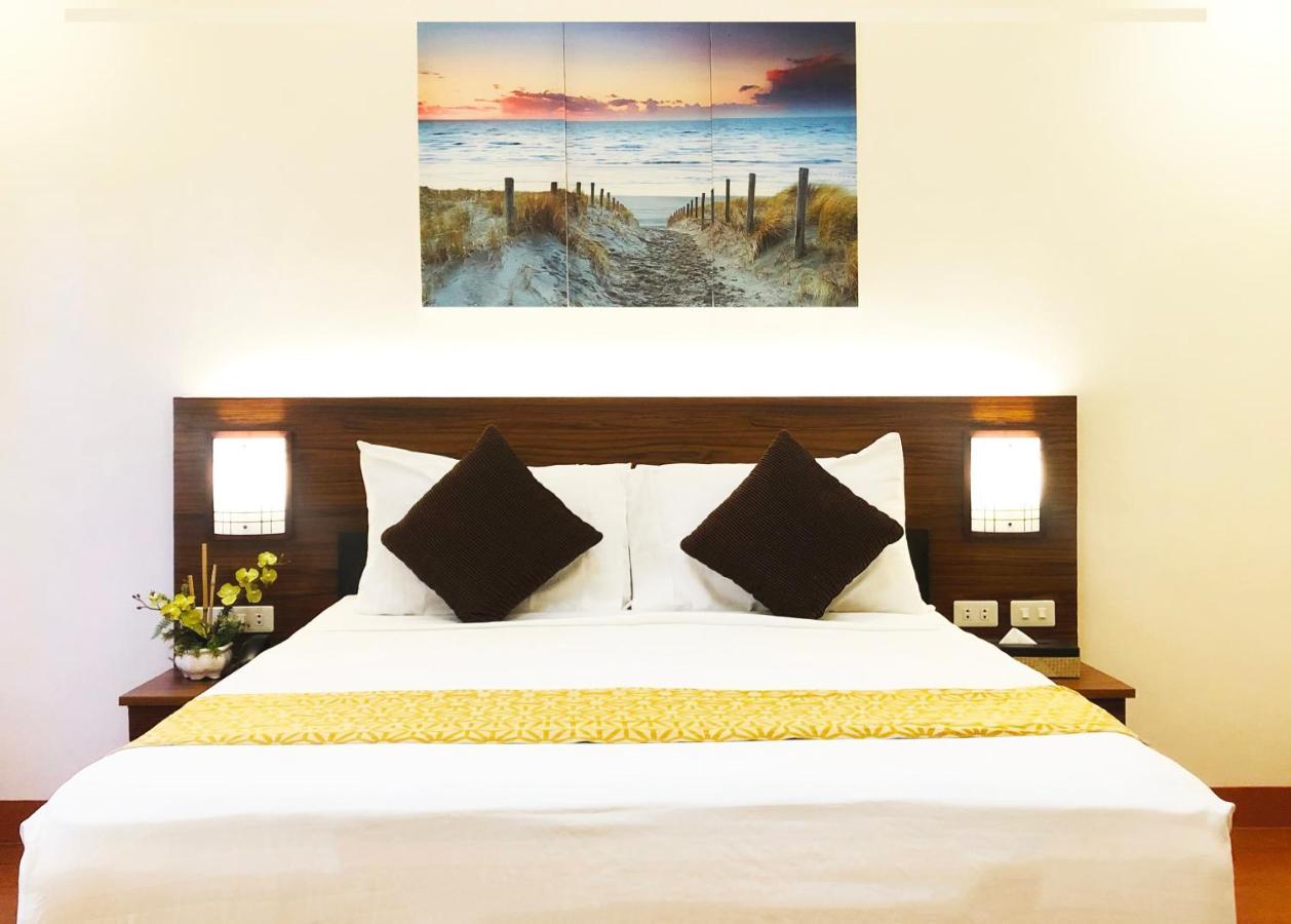 Klir Waterpark Resort And Hotels Guiguinto Esterno foto