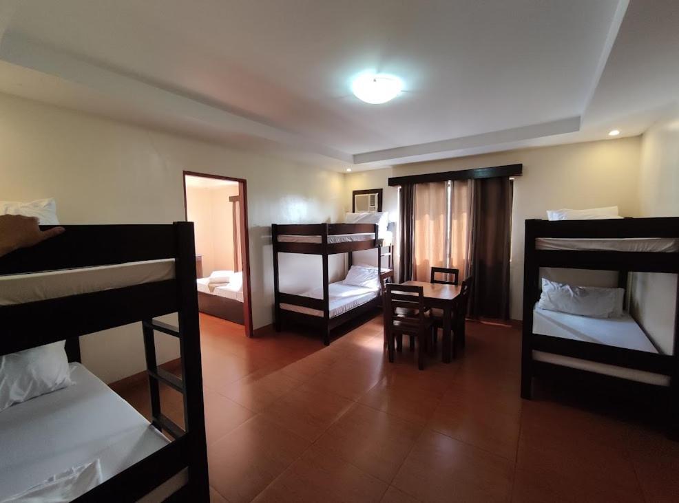 Klir Waterpark Resort And Hotels Guiguinto Esterno foto