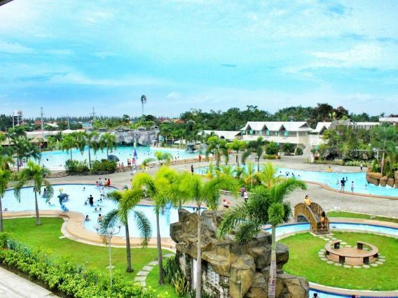 Klir Waterpark Resort And Hotels Guiguinto Esterno foto