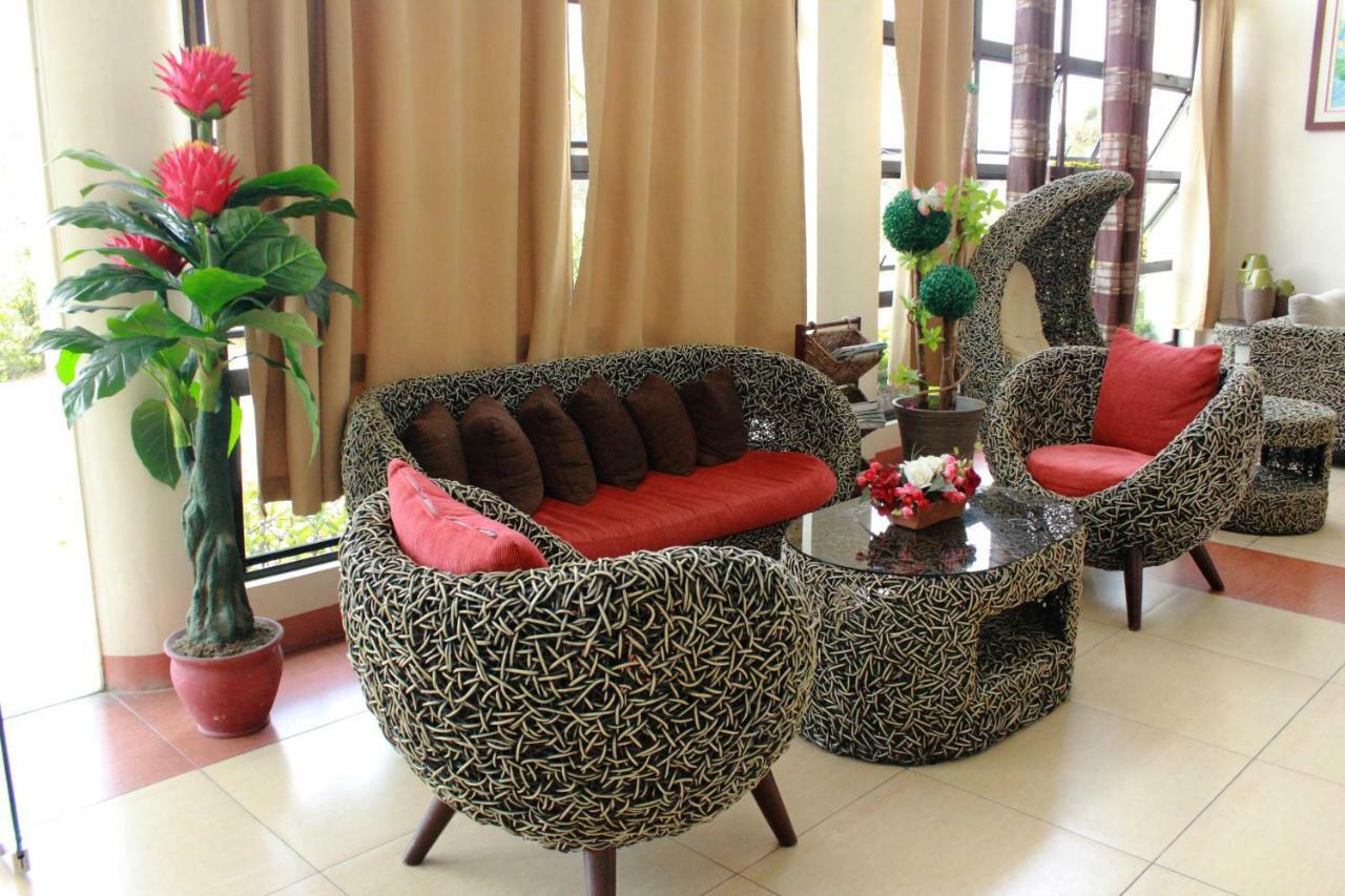 Klir Waterpark Resort And Hotels Guiguinto Esterno foto